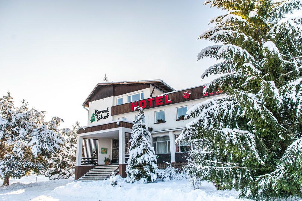 Hotel Borova Sihot Liptovský Hrádok Exterior foto